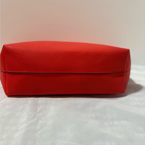 Guess Los Angeles PVC Shoulder Bag - Picture 5 of 16